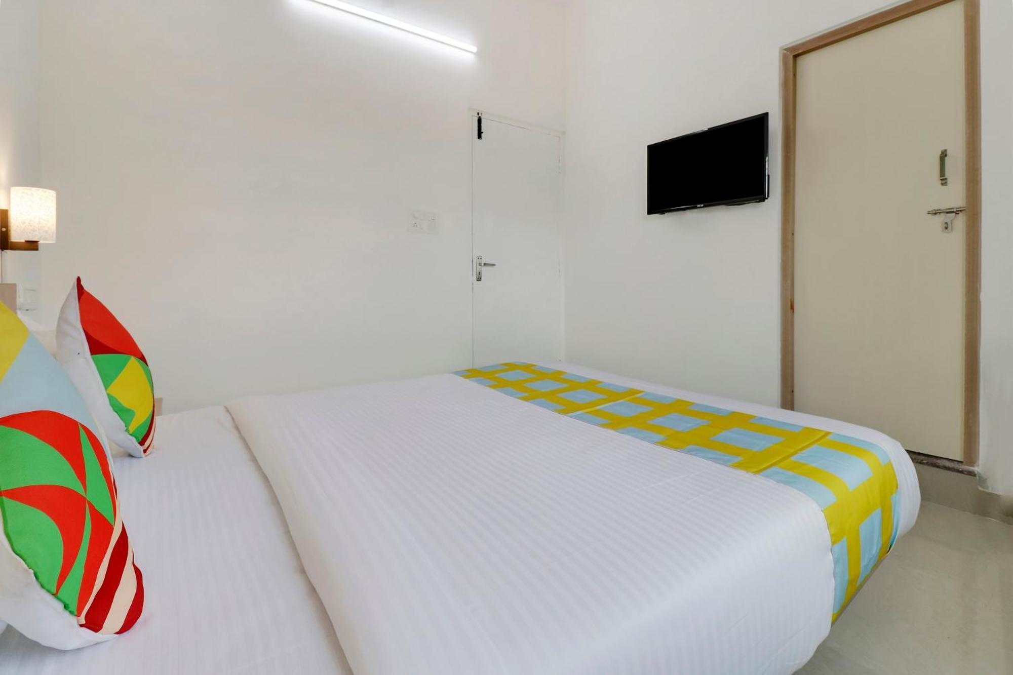 Hotel O Leva Homes Near Baiyappanahalli Metro Station Bangalore Exterior foto